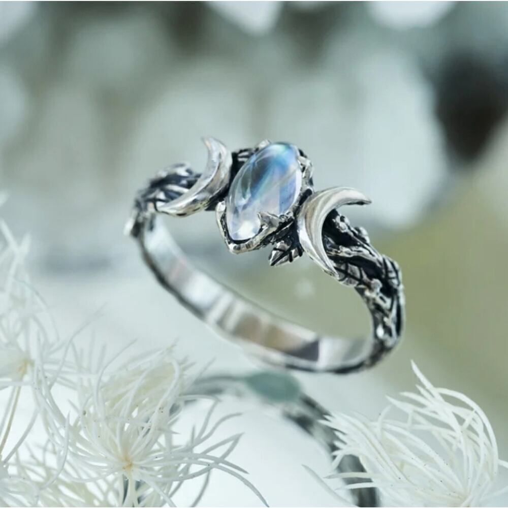 Vintage Triple Moon Crescent Band Moonlight Desing Ring